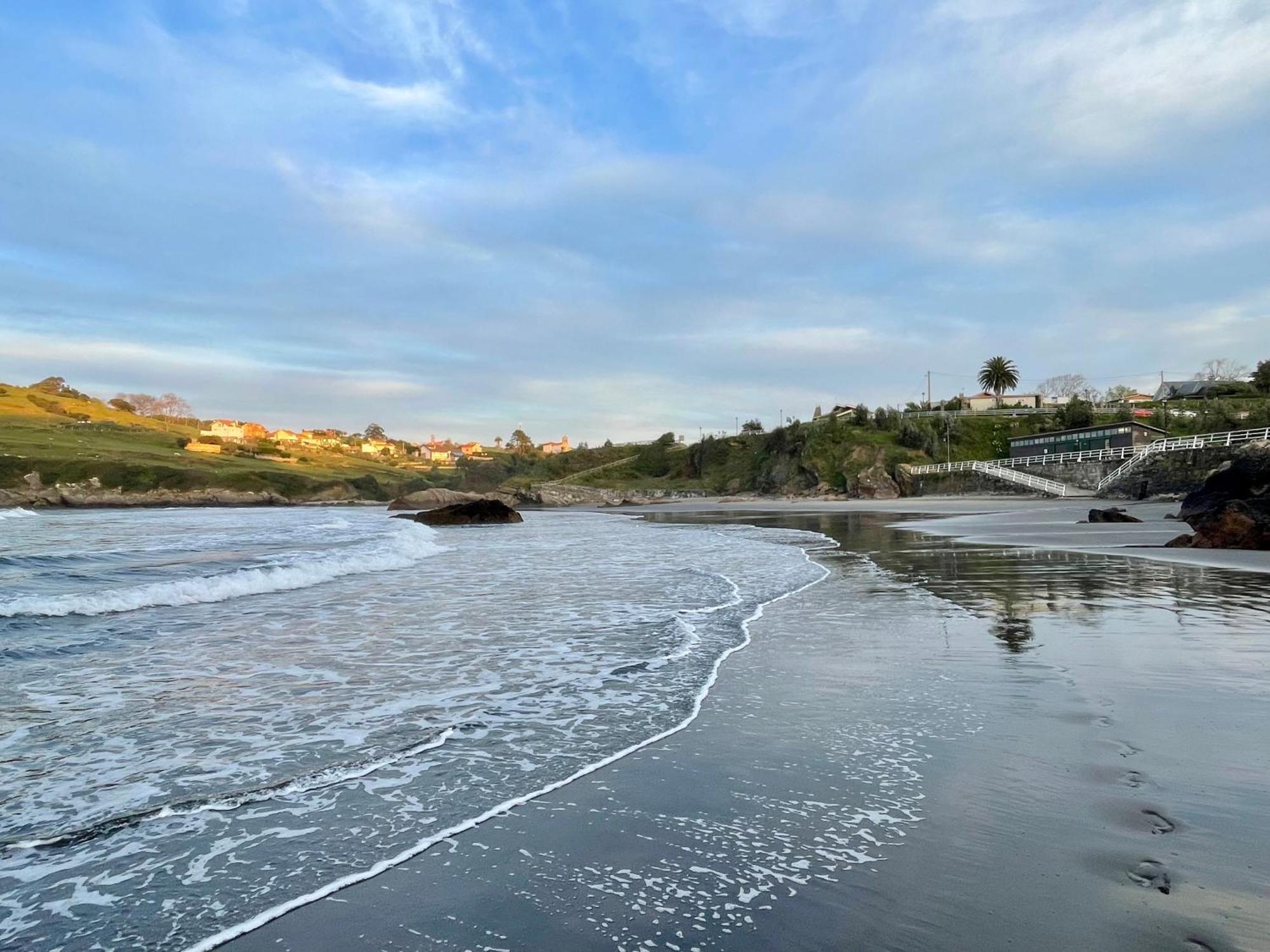 Villa La Palmera Y El Mar Naveces